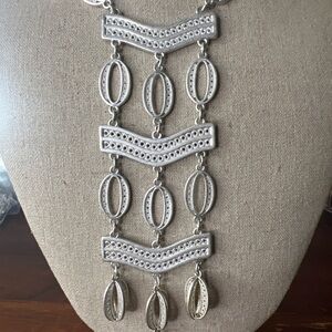 Stella and dot Kimberly Silver Tone bib necklace